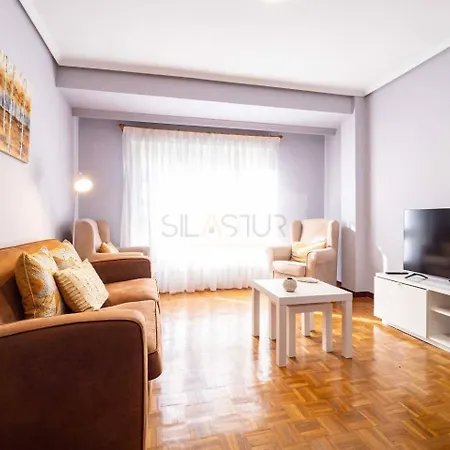 Santacruz By Silastur アパート