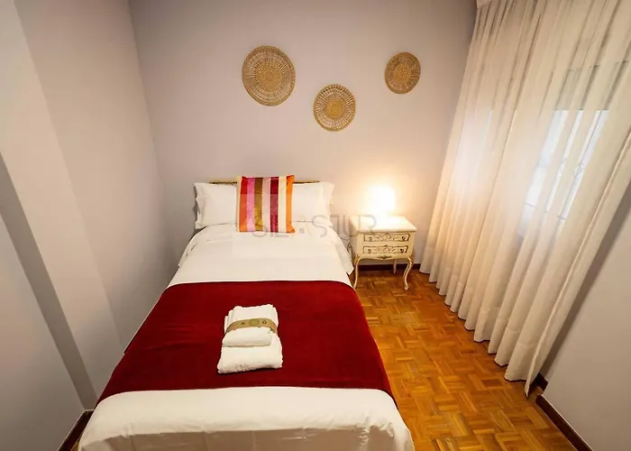 Santacruz By Silastur * Oviedo